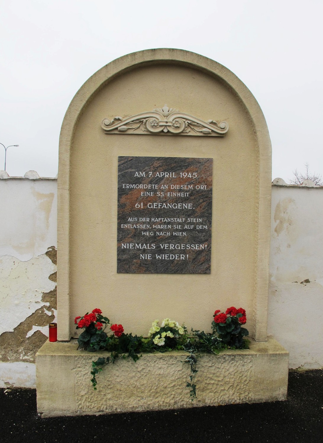 Gedenkstein Massaker in Hadersdorf