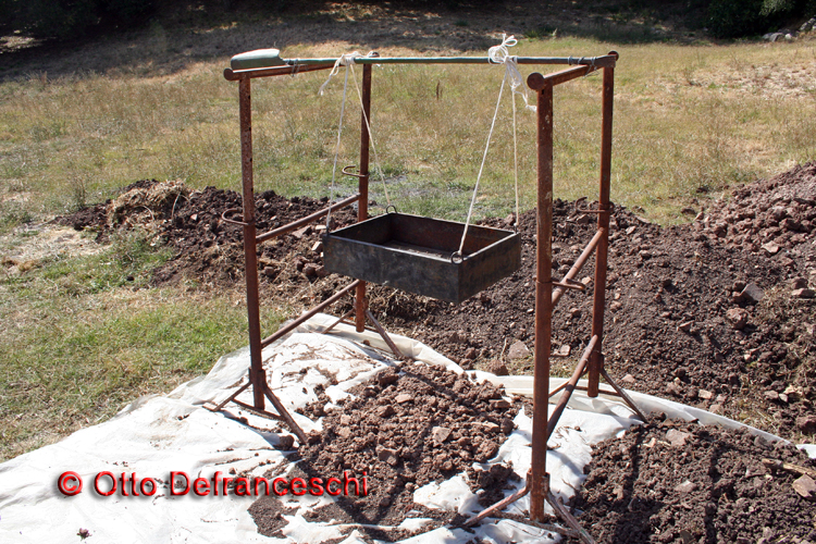 Geniale Konstruktion eines Siebes für archäologische Ausgrabungen