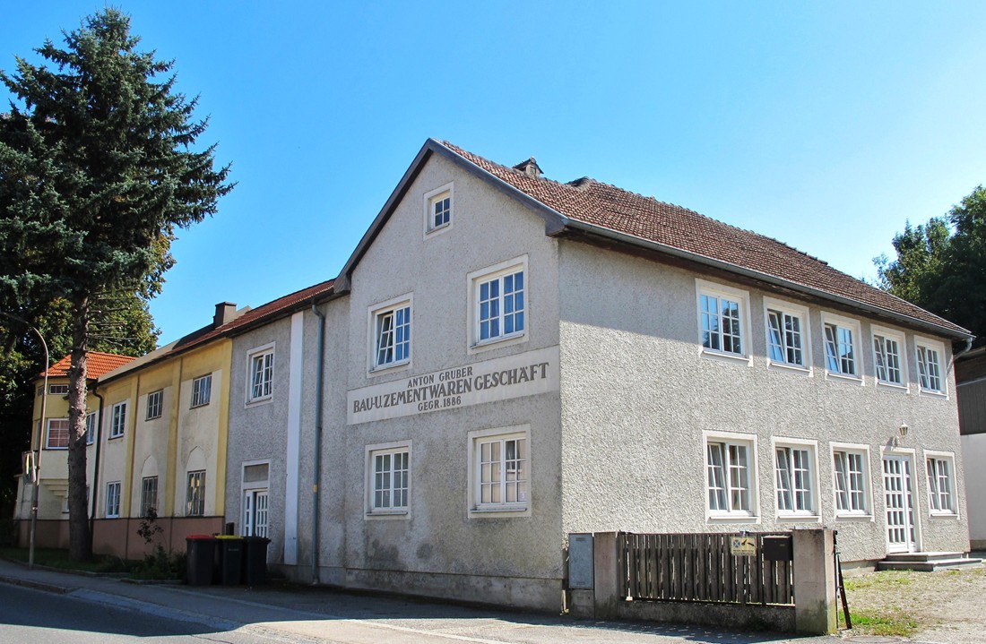 Geschäfts-Haus