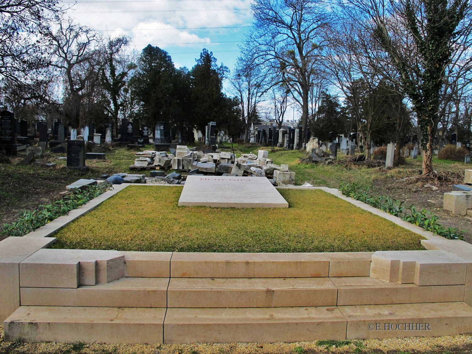 Grabanlage Moriz Benedikt Friedhof in Wien-Simmering