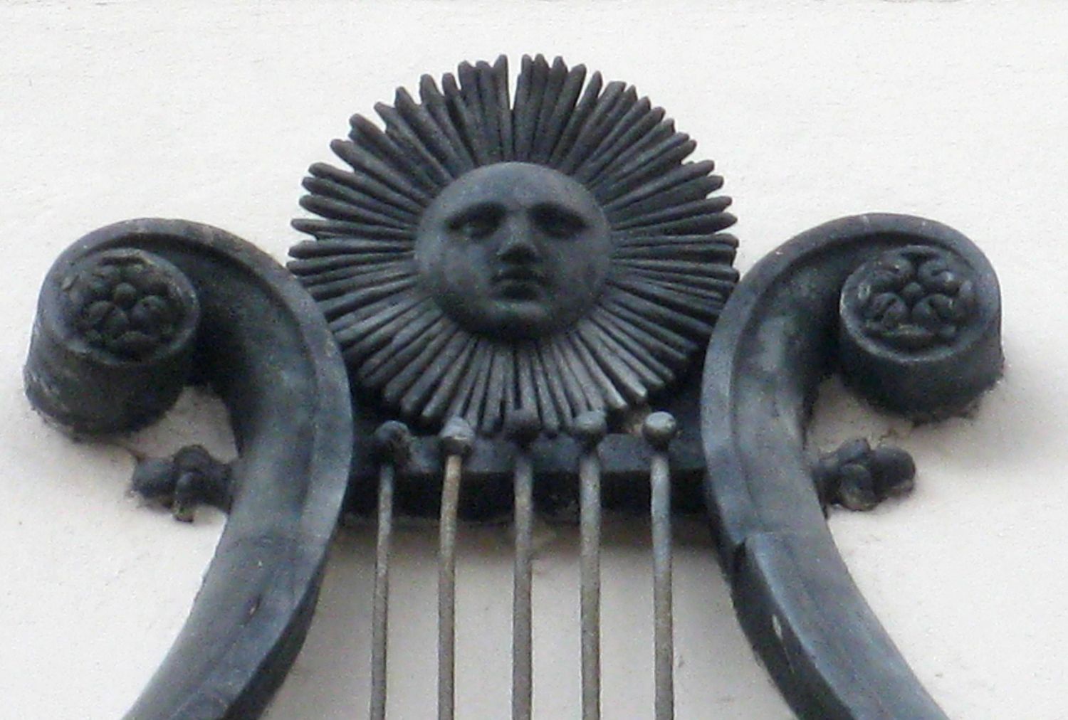 Grazer Schauspielhaus, Detail Fassade