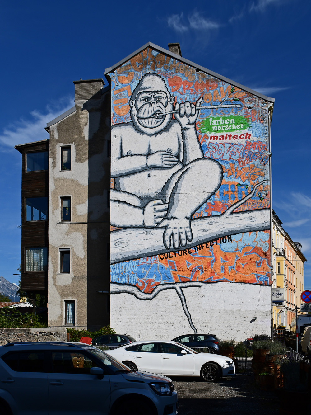 Hausfassade Innsbruck Wilten Neurauthgasse