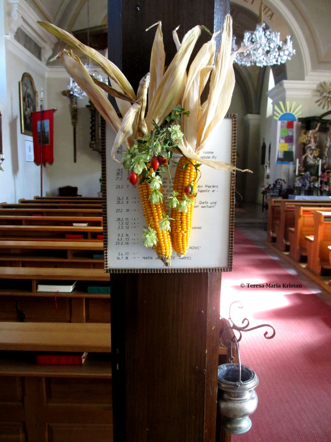 Herbstlicher Schmuck- Wallfahrtskirche Maria Raisenmarkt