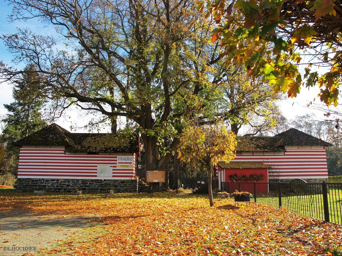 Herbstliches Strandbad