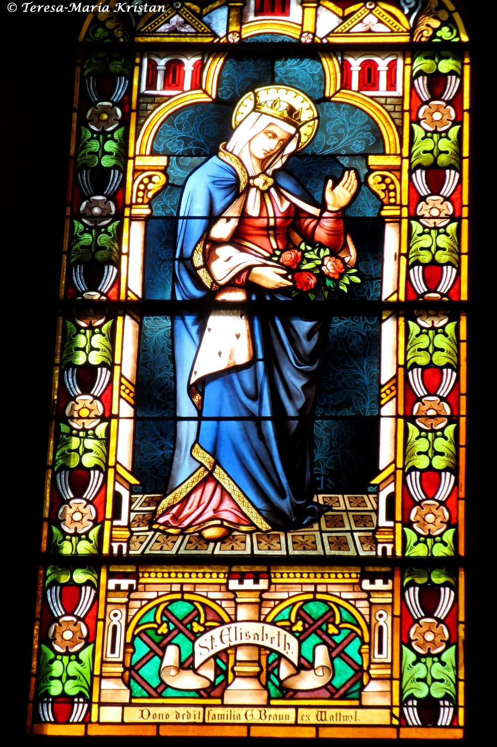 Hl. Elisabeth, Glasfenster Marienkirche Davos