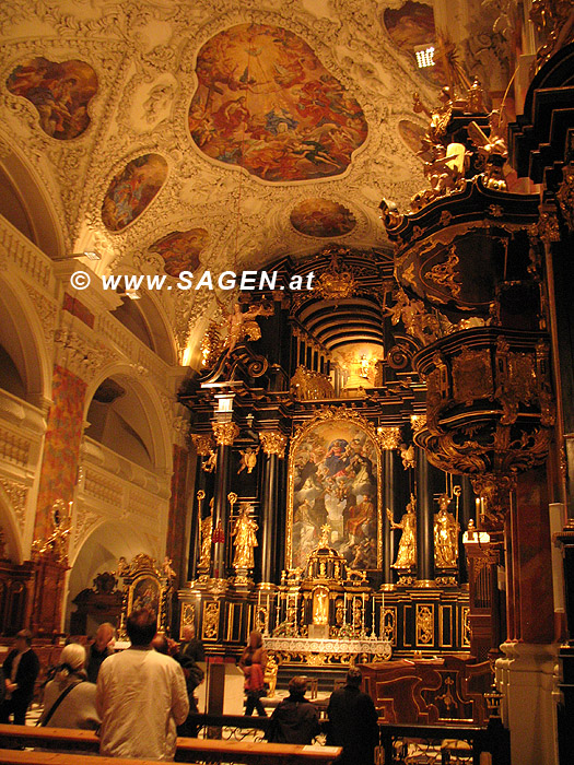 Hochaltar der Stiftskirche heiliger Laurentius - Wilten, Innsbruck (Tirol)