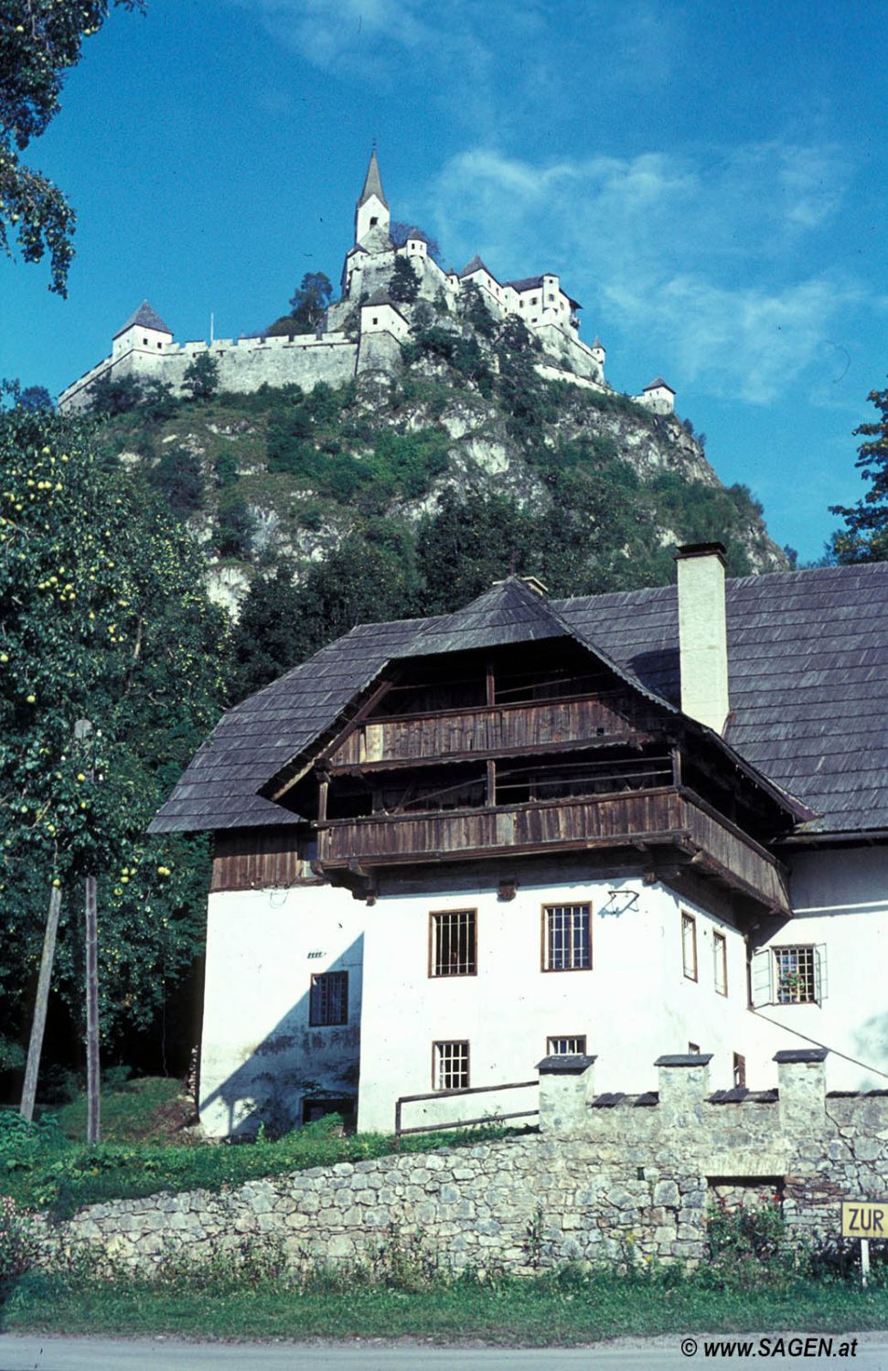 Hochosterwitz vom Ortsteil Mayerhof um 1970