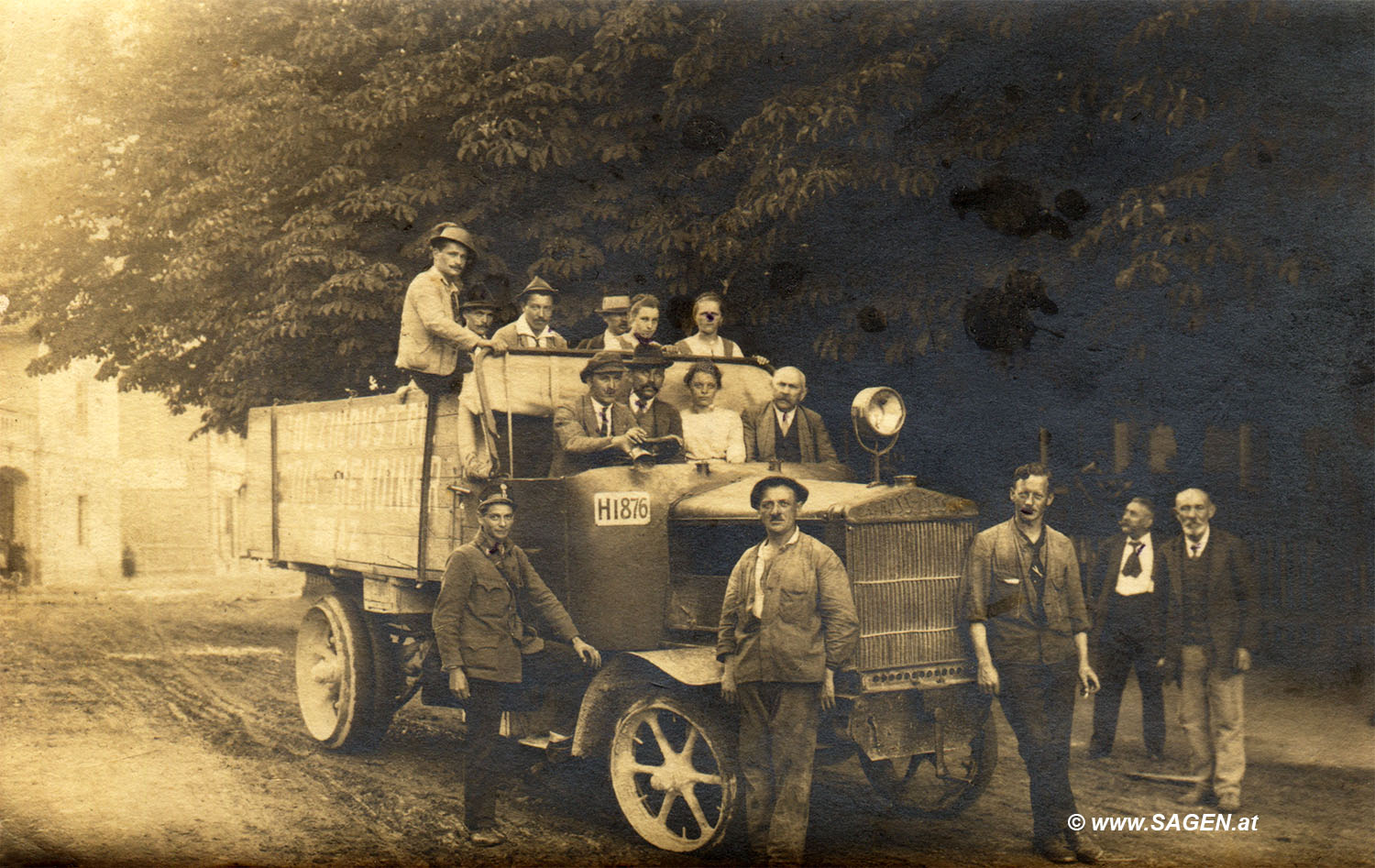 Holzindustrie-Lastwagen Fross-Büssing