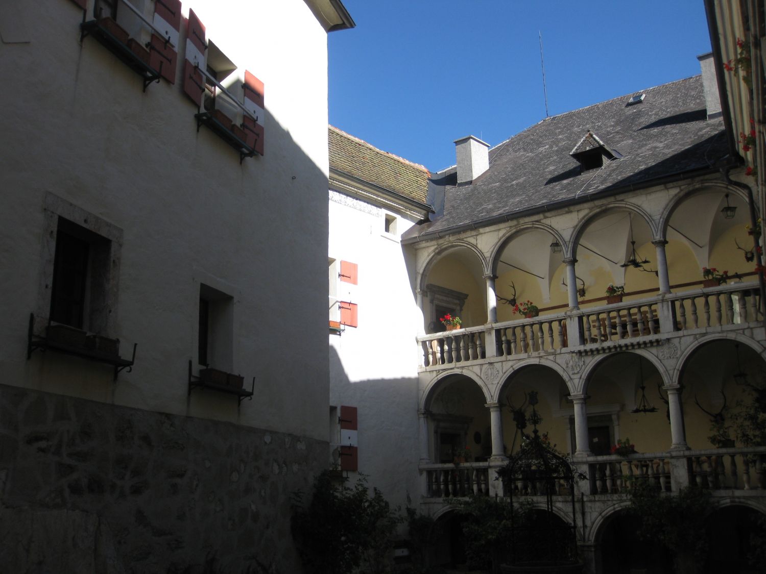 Innenhof, Burg Strechau