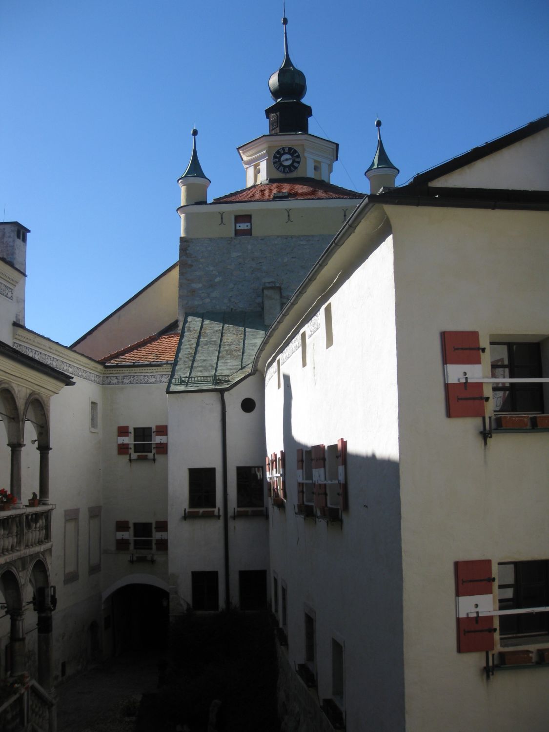 Innenhof, Burg Strechau