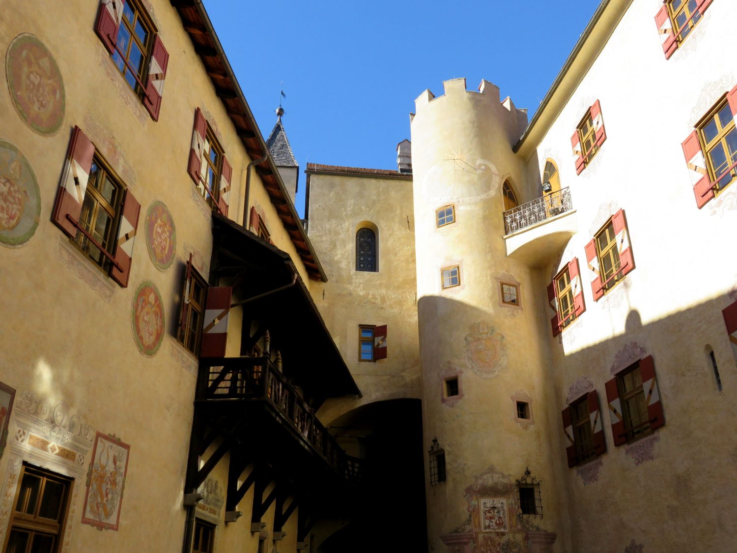 Innenhof Schloss Bruneck