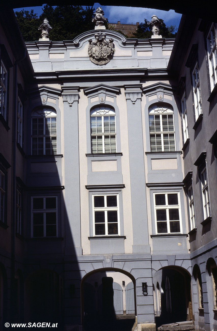 Innenhof vom Grazer Palais Herberstein, Graz