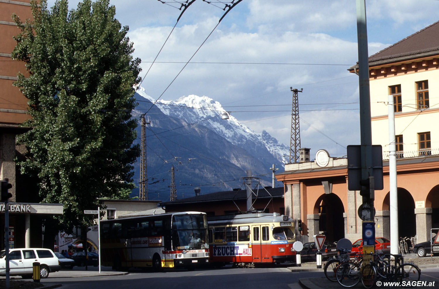 Innsbruck beim Uhrturm