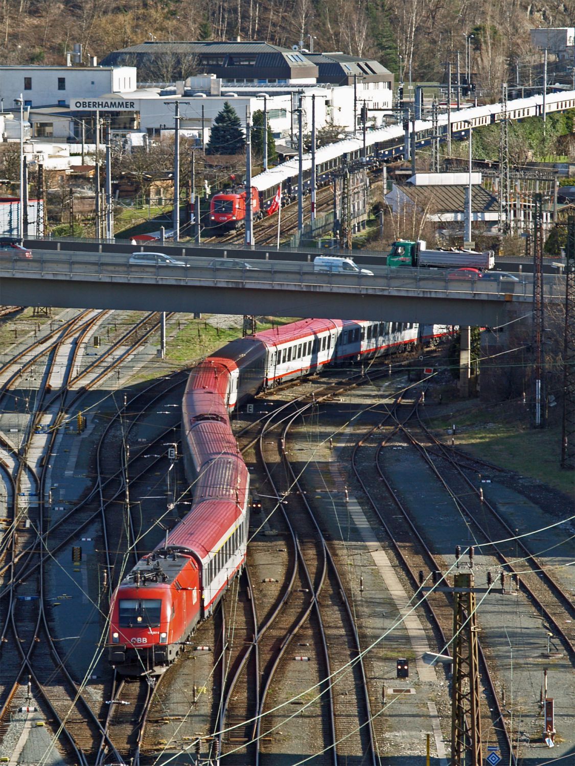 Innsbruck, einfahrt in den Hauptbahnhof