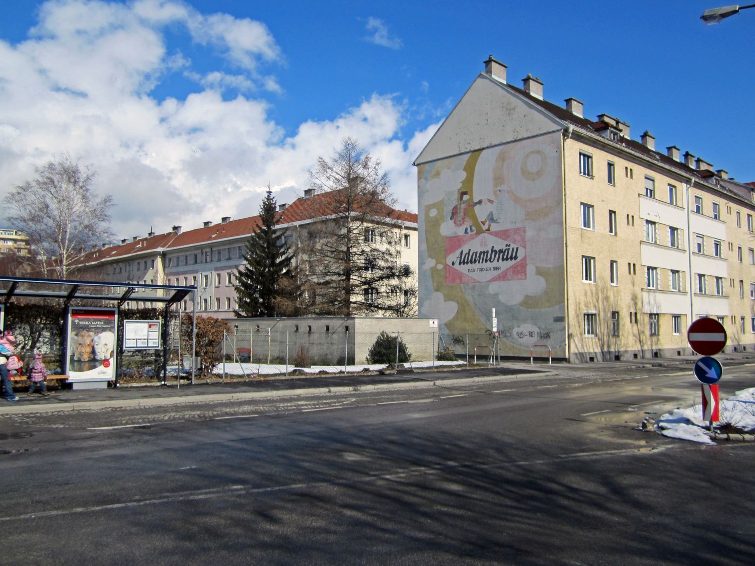 Innsbruck, Pradl, Wohnblock Knollerstrasse