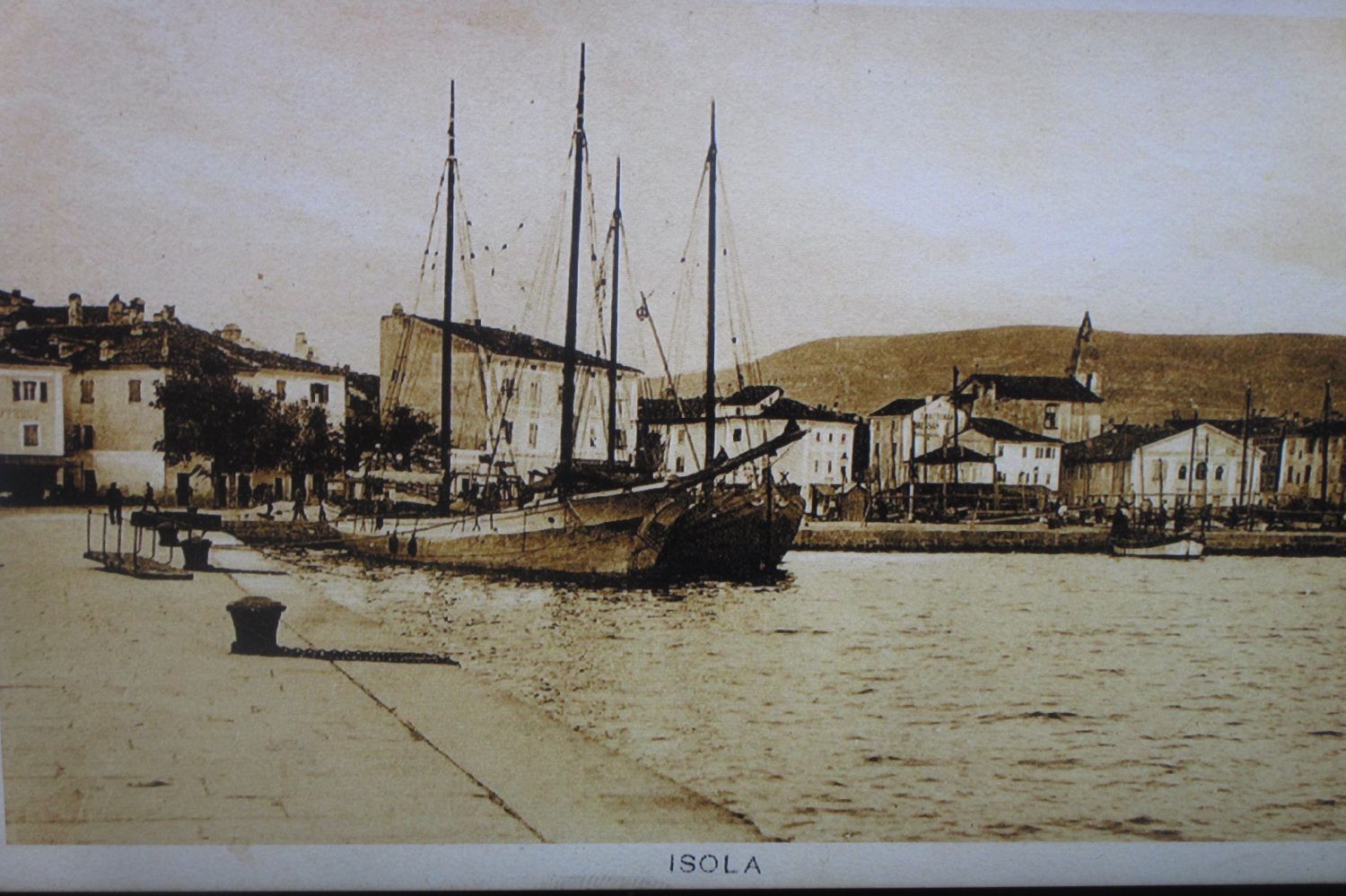 Izola