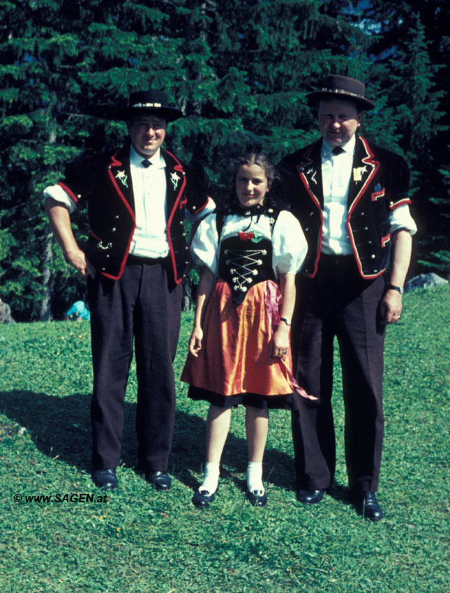 Jodlergruppe in Tracht