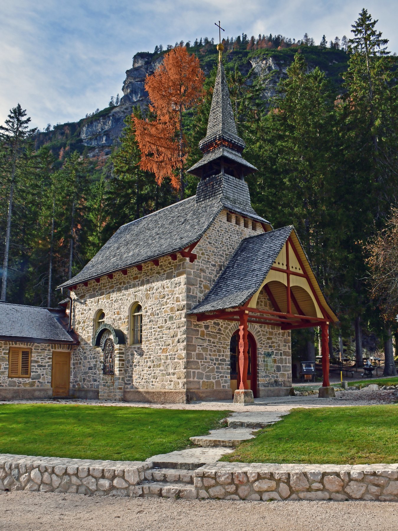 Kapelle Pragser Wildsee