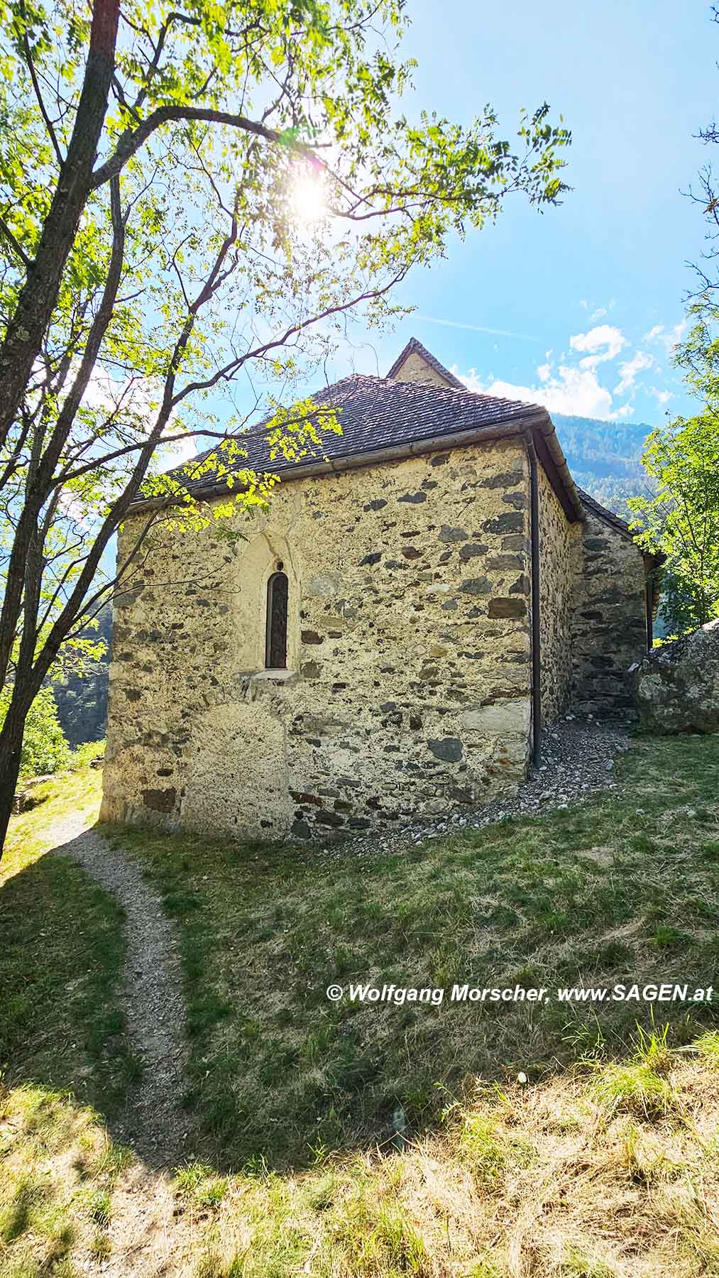 Kapelle St. Stephan, Morter, Latsch - Ansicht der Ostwand