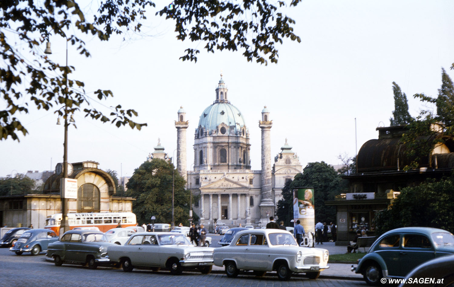 Karlskirche Wien 1964