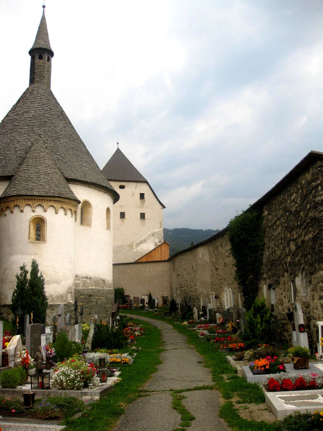 Karner und  Friedhof, Benediktinerstift St. Lambrecht