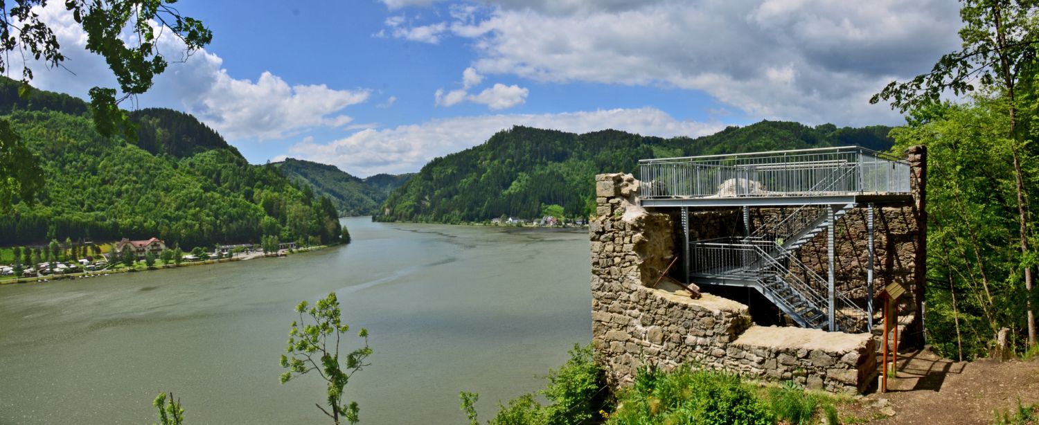 Kettenturm vom Schloss Neuhaus