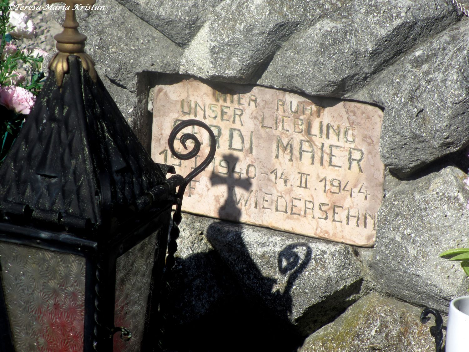 Kindergrab Friedhof Maria Raisenmarkt