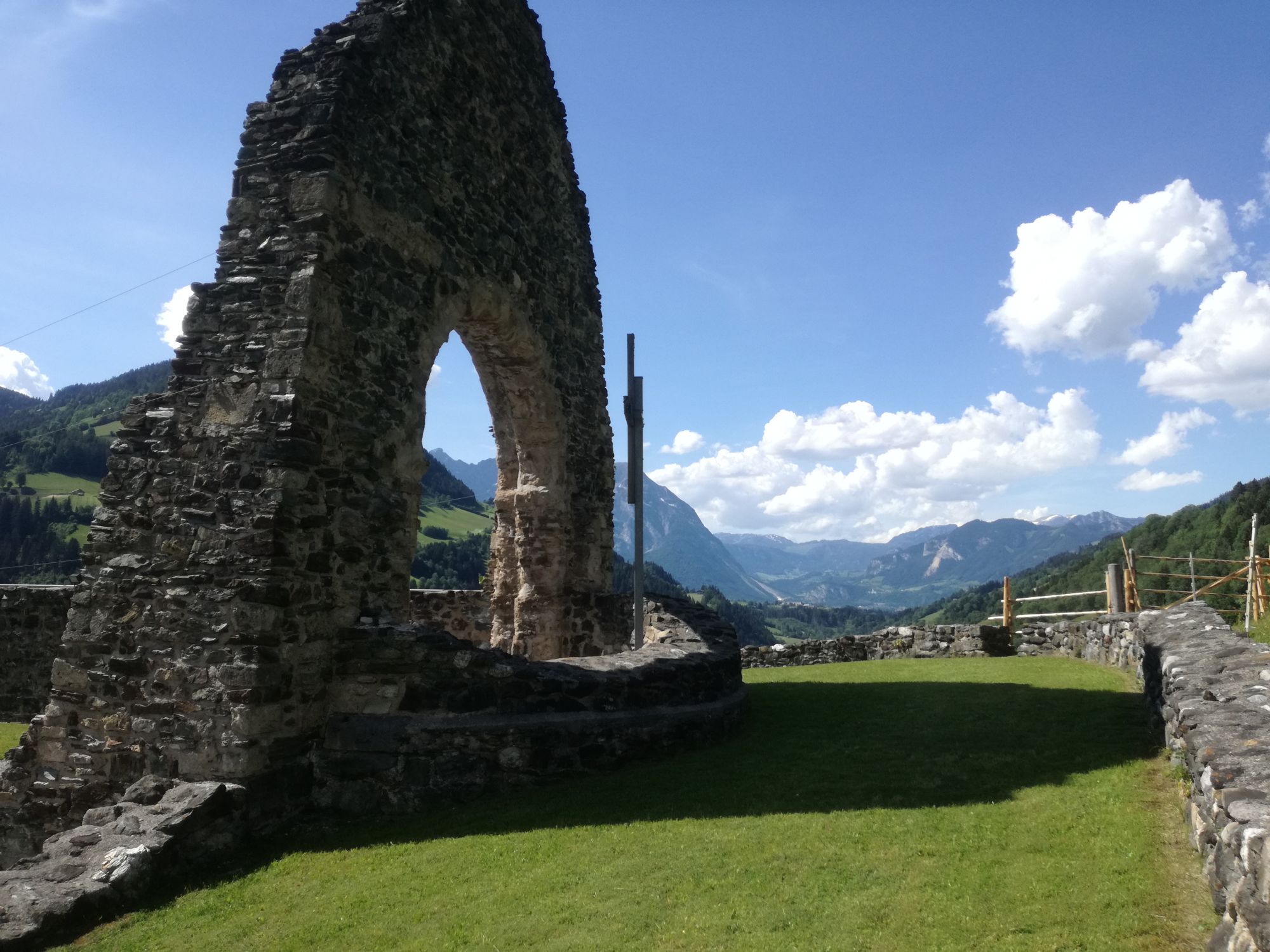 Kirchenruine St. Ägidius in Donnerbach