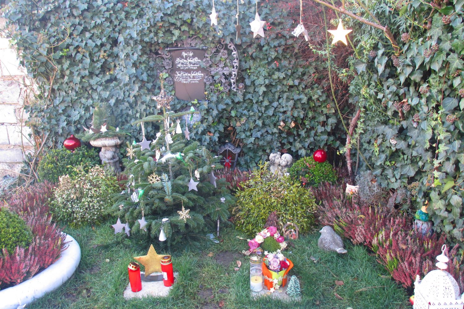 Kleiner Grabgarten, Am Friedhof St. Veit