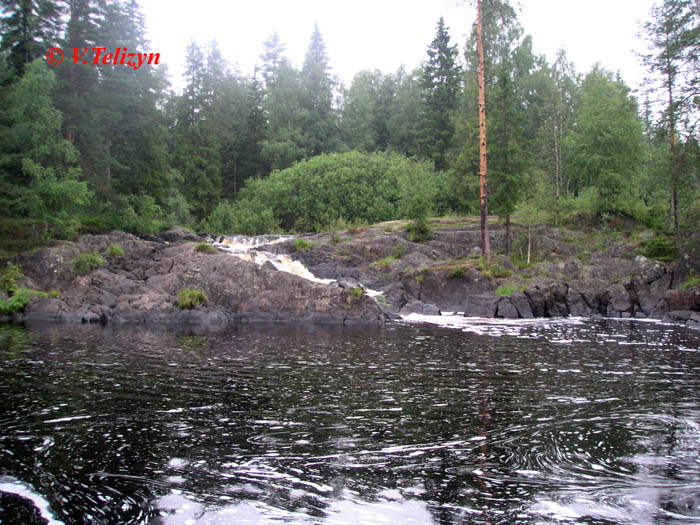 kleiner Wasserfall in Karelien