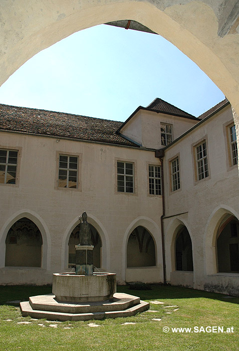 Kreuzgang Kloster Neustift