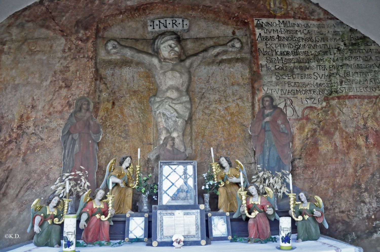 Kreuzkapelle in Arnoldstein (Kärnten) - Der 'aus dem Stein gewachsene Herrg