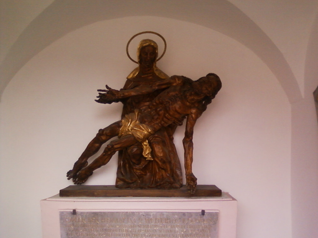 Kriegerdenkmal Großgmain Pieta von Jakob Adlhart