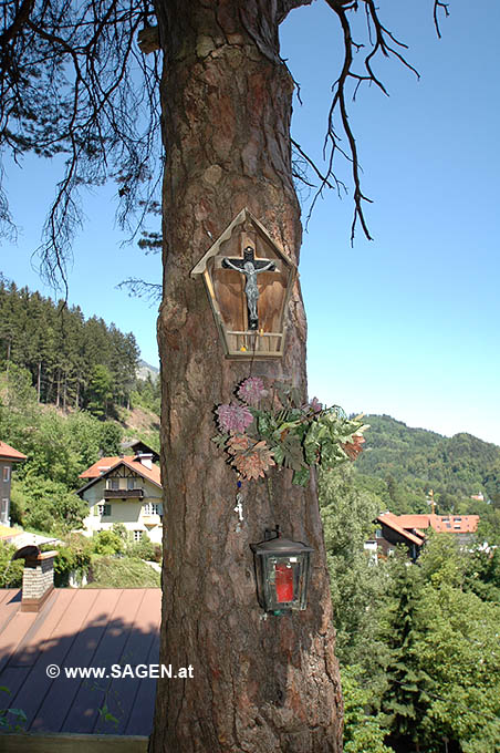 Kruzifix Jakobs-Ruhe Schillerweg Innsbruck