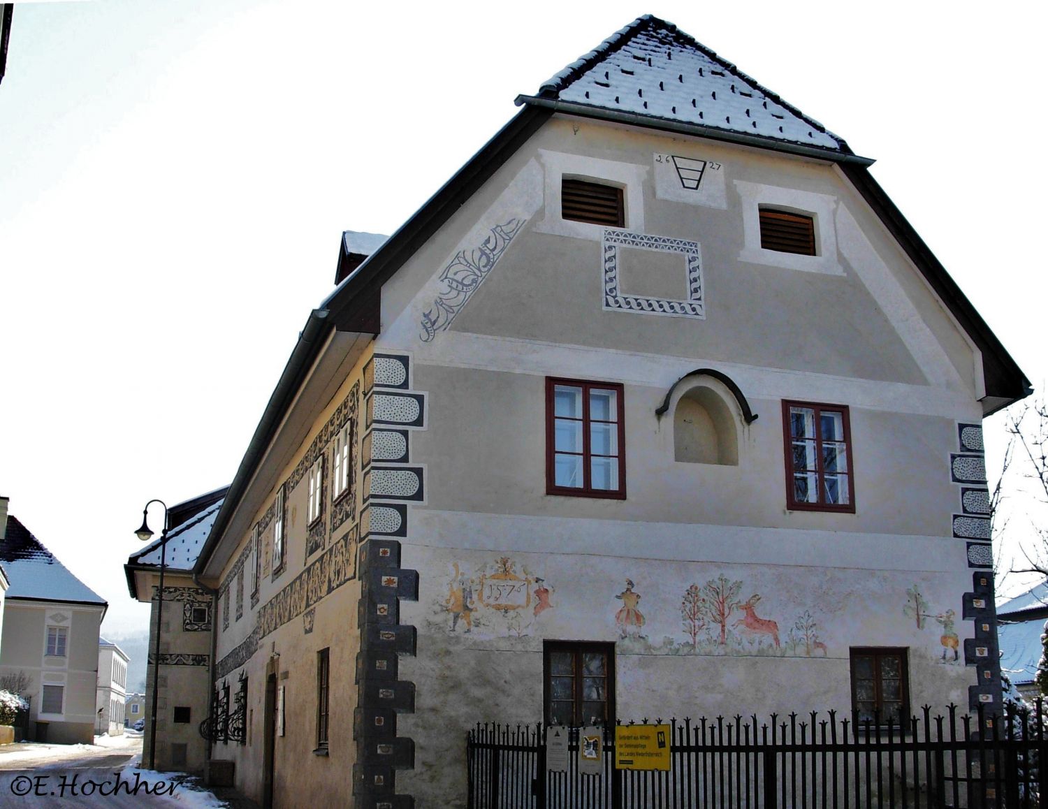 Lederer-Haus, Nordseite