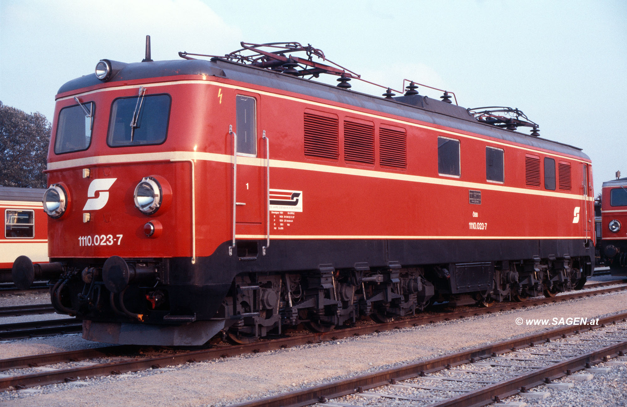 Lokomotive ÖBB 1110.023-7