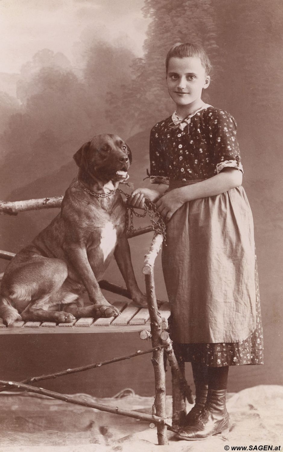 Mädchen mit Hund