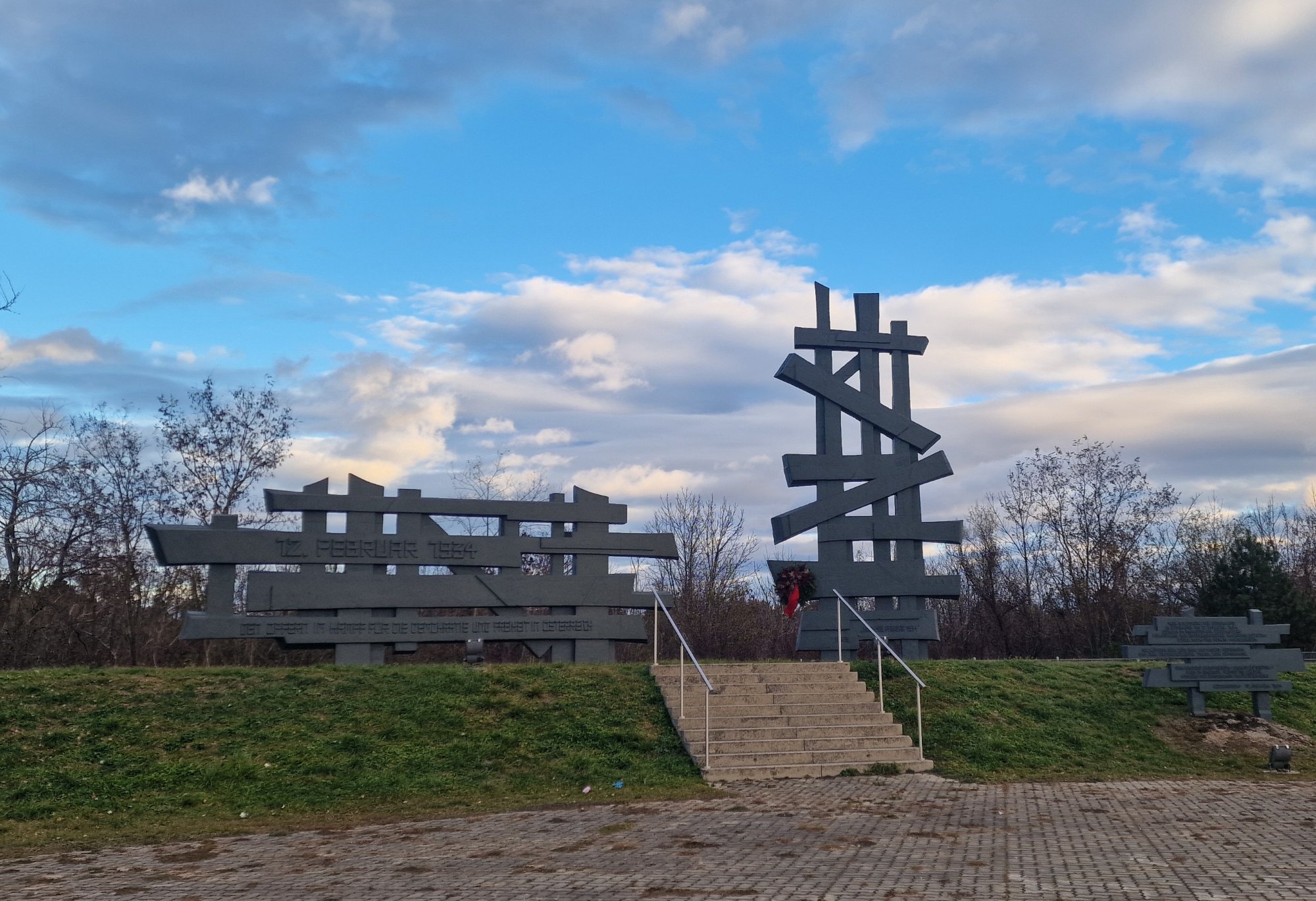 Mahnmal Anhaltelager Wöllersdorf