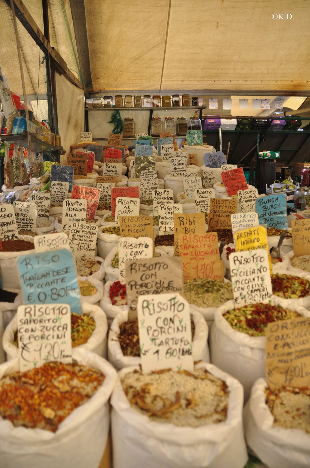 Markt vor dem Palazzo della Ragione in Padua