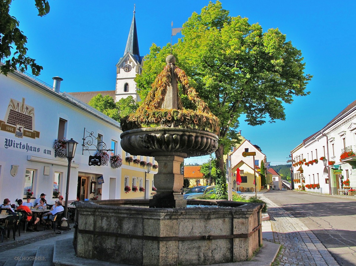 Marktbrunnen in Königswiesen