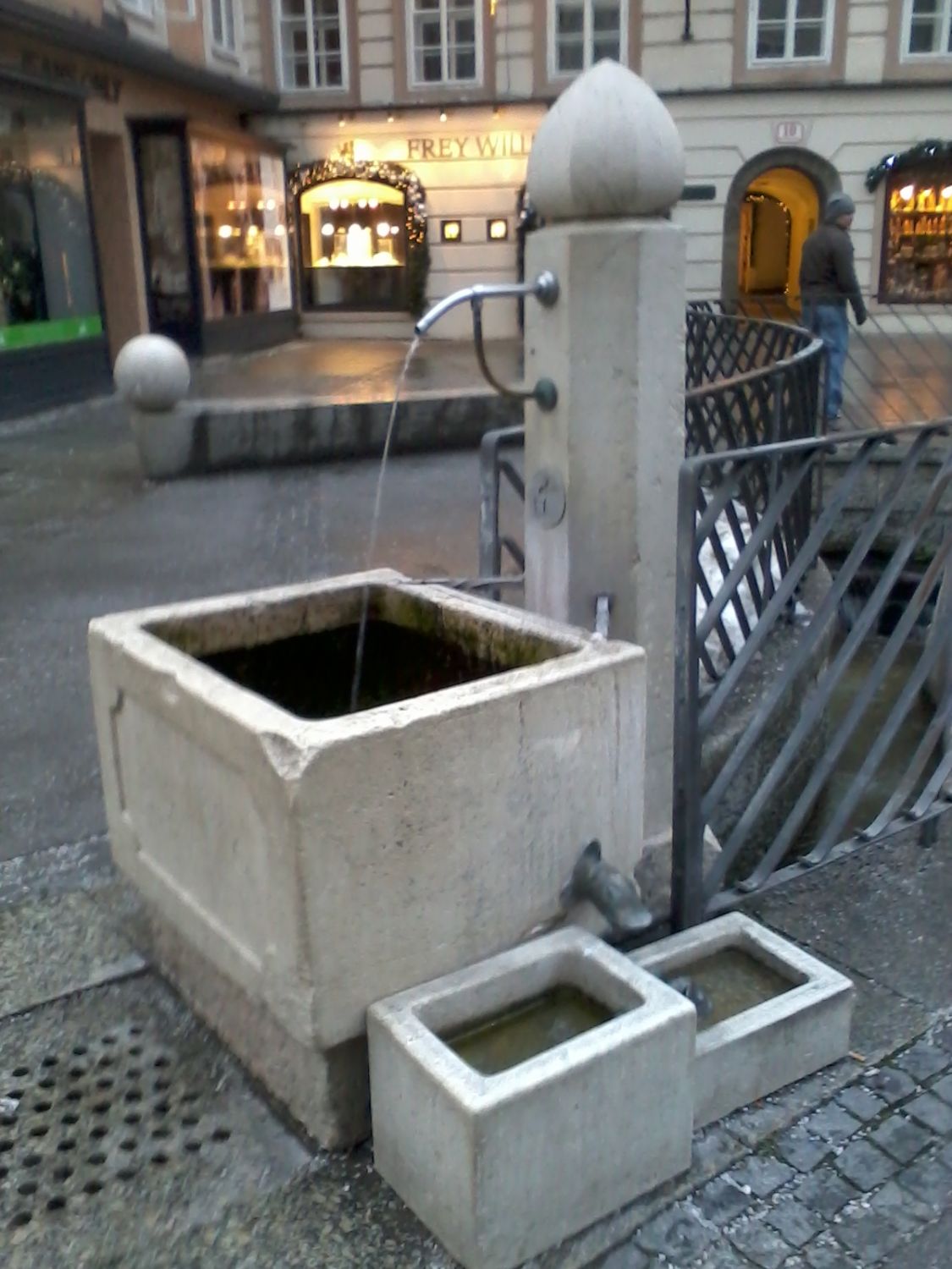 Marktbrunnen Universitätsplatz Salzburg