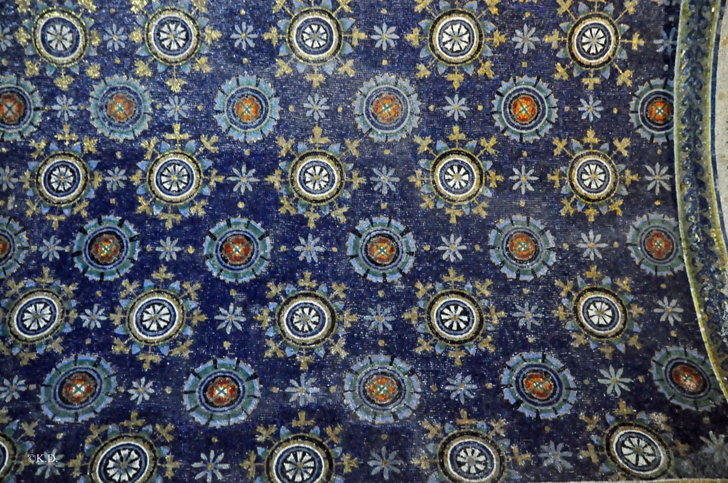 Mausoleum der Galla Placidia in Ravenna (It) - Deckenmosaik