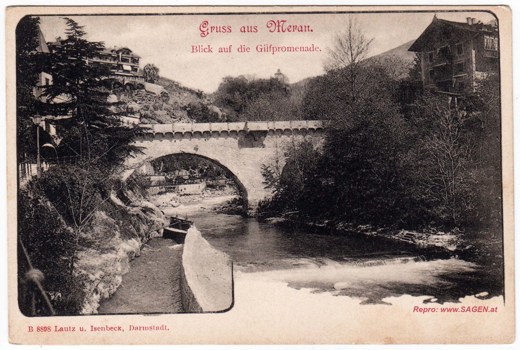 Meran - Blick auf die Gilfpromenade.