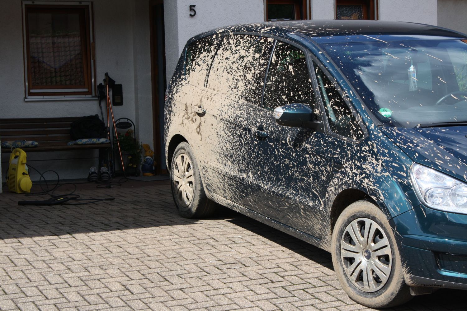 Nicht jeder Autofahrer ist ein Kavalier