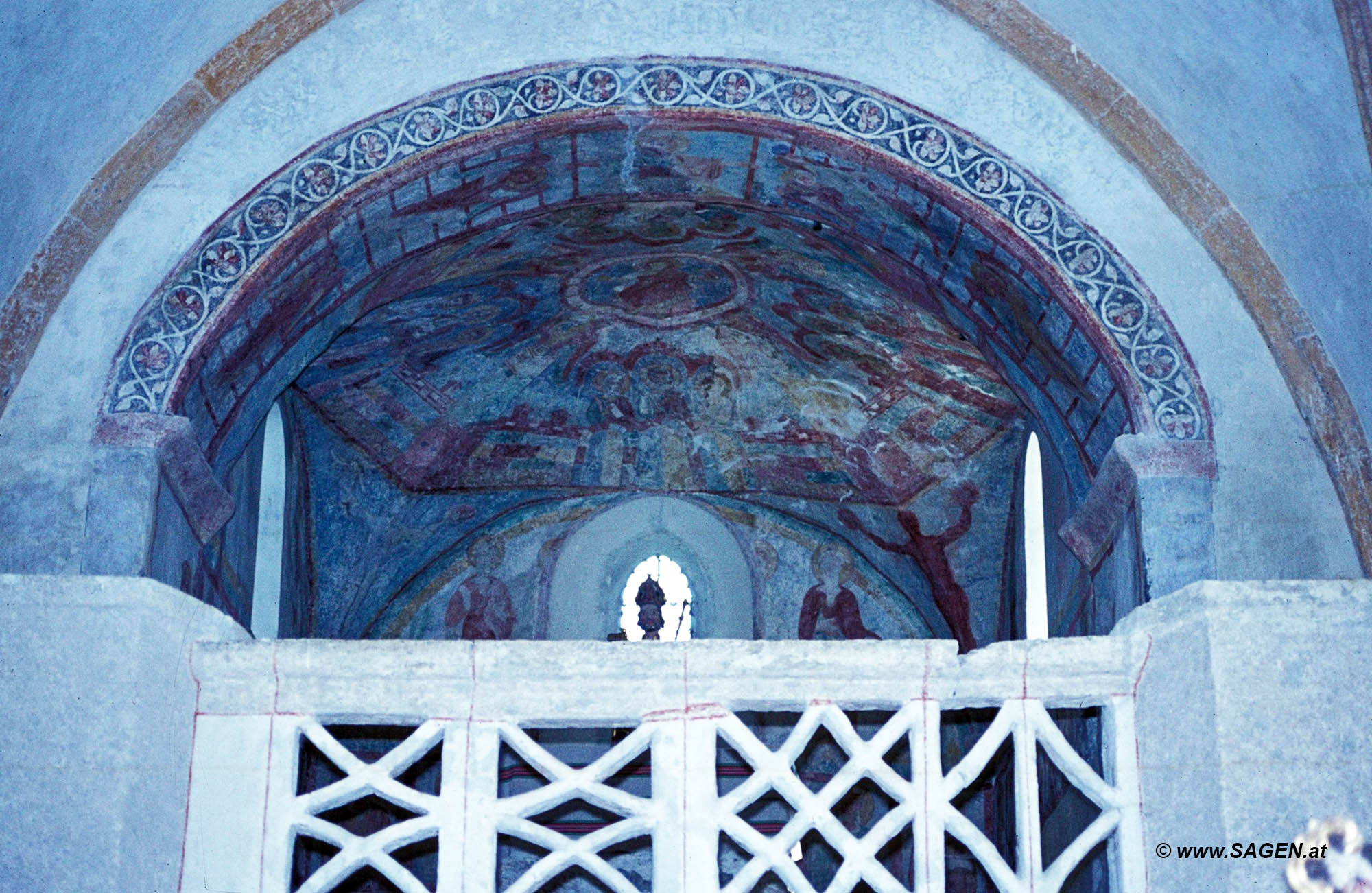 Nikolauskirche, Matrei in Osttirol, Blick in den Oberchor der St. Nikolauskirche