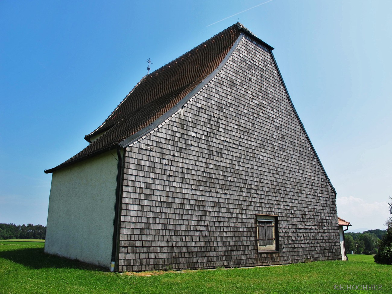 Nikolo-Kirche in Holzern