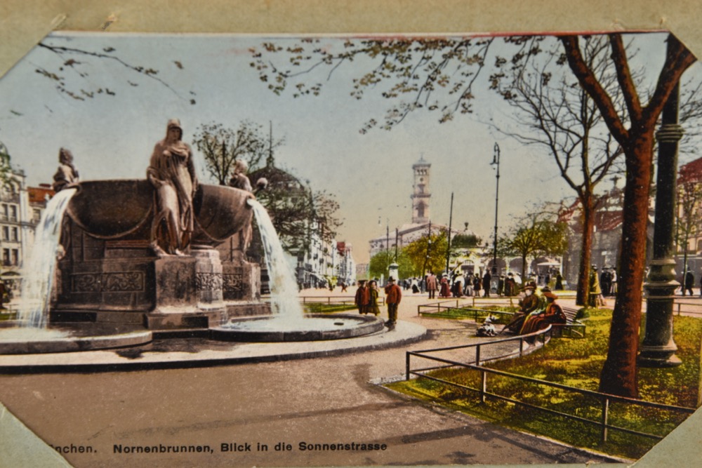 Nornenbrunnen München