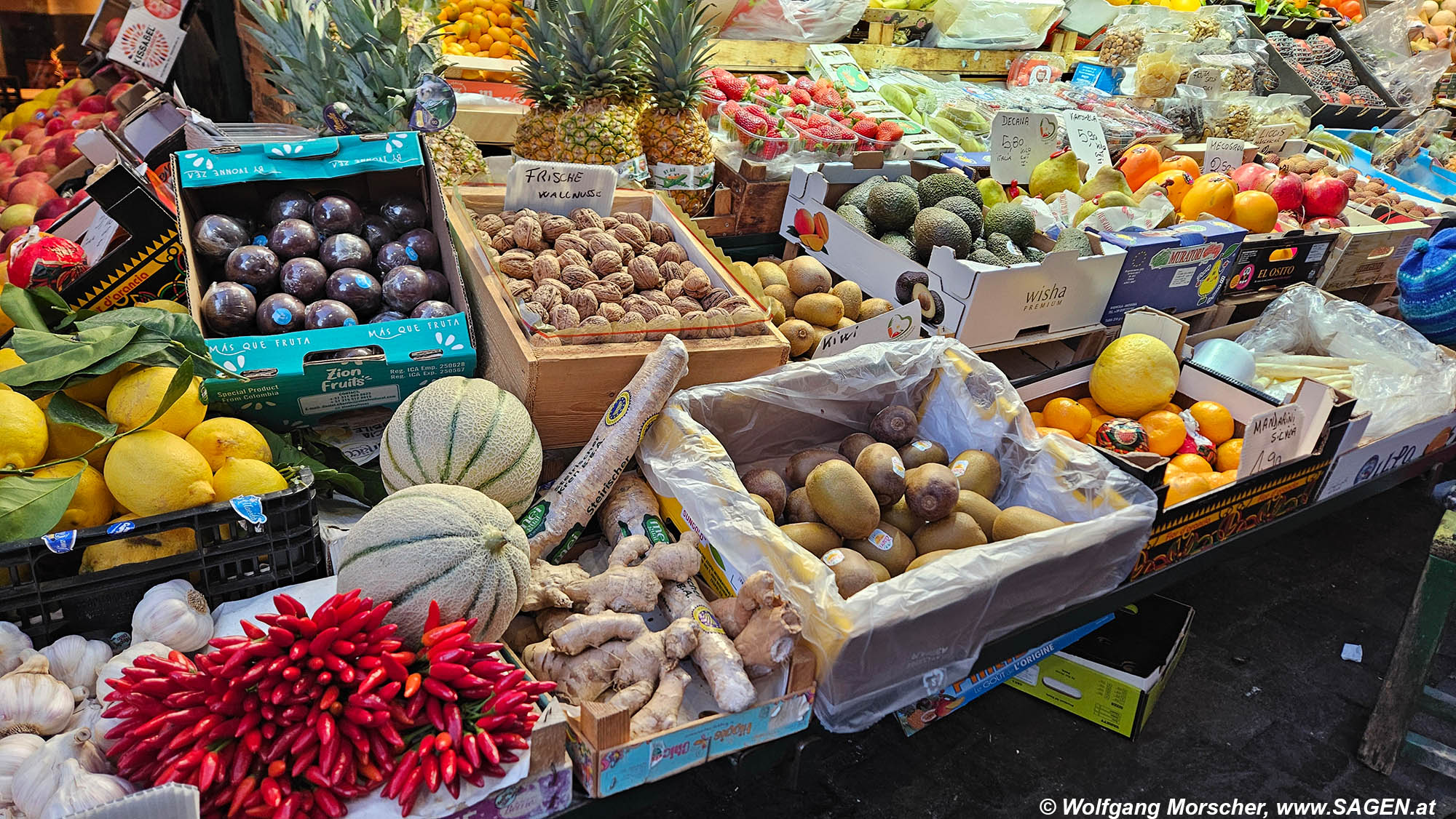 Obstmarkt Bozen