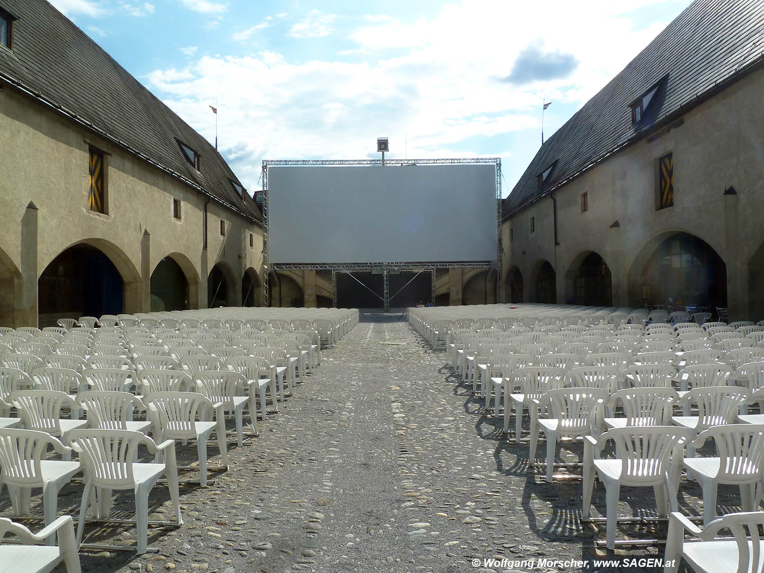 Open Air Kino im Zeughaus