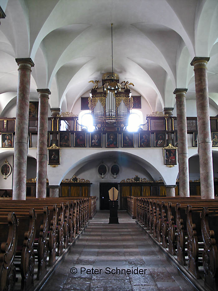 Orgel und Empore